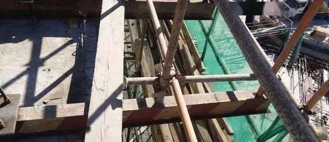 干货| 工字钢悬挑脚手架施工要点和施工工法_螺栓_钢梁_花篮