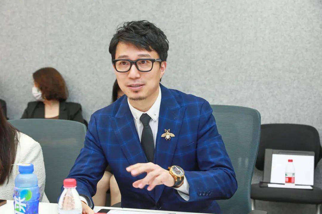 董事长,华能全球战略顾问孙雪峰北京兰格钢铁集团副总裁张登祥表示,大