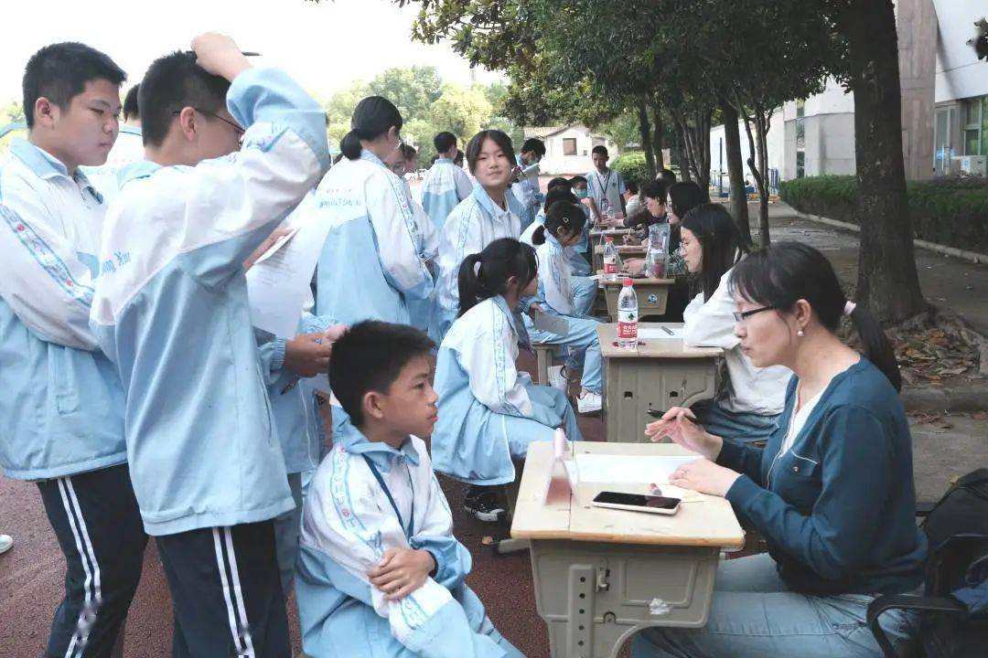 台州初级中学:阳光少年 彩虹青春_活动_进行_系列