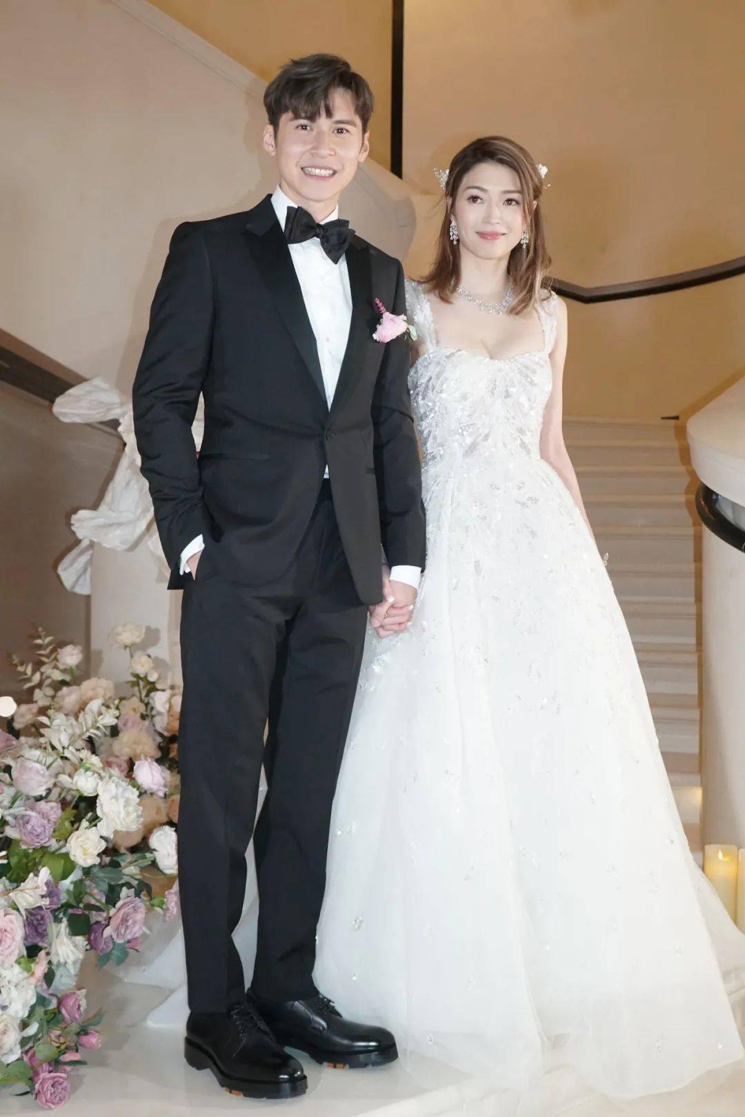 香江忆旧录古早女团cookies走出的杨爱瑾,吴雨霏现在怎么样了?