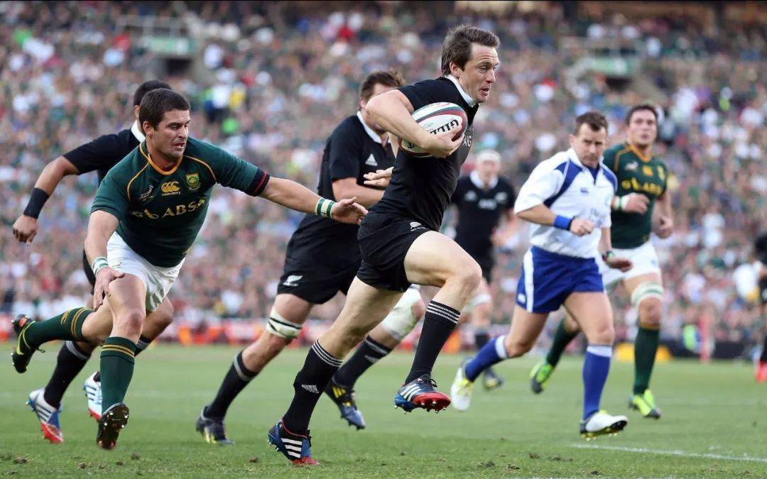 球类运动合集:橄榄球_体育运动_生态_周长为