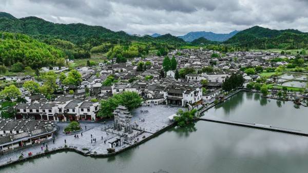 千年古村何以“圈粉”世界_黟县_文化_乡村