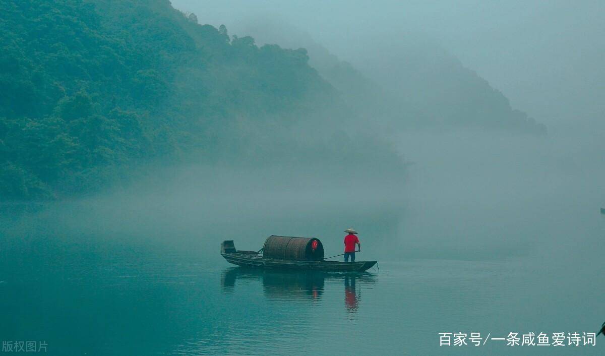 写在山水间的十首古诗：遥望洞庭山水翠，白银盘里一青螺