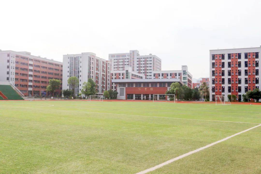 河源龙川宏图学校图片