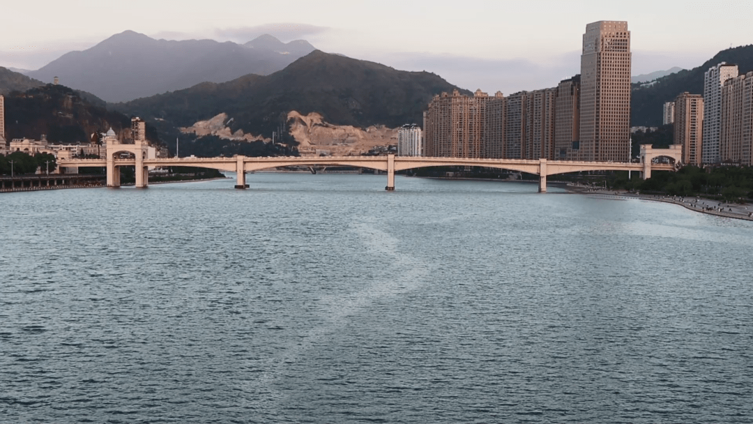 青田一秒入夏?_天气_气温_多云