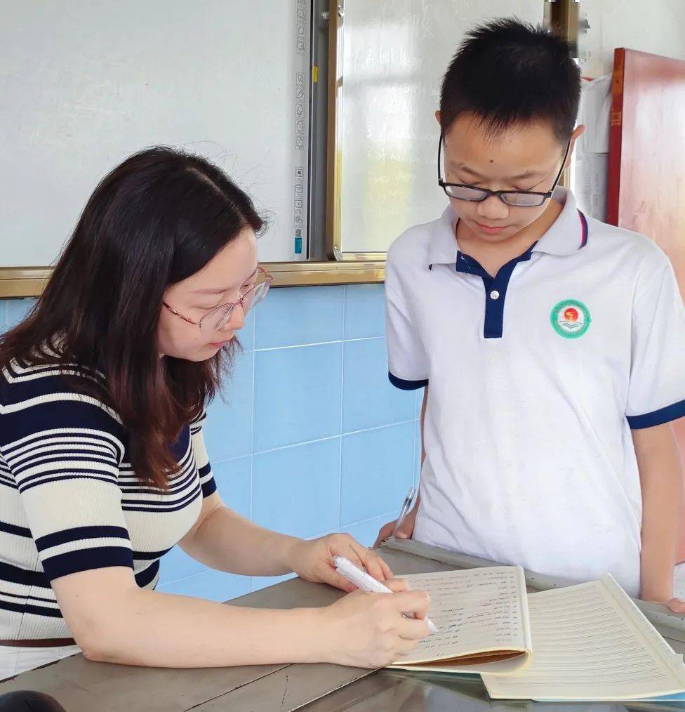 陈卓群:守师德初心,怀热爱前行_教育_湖北省委_实验