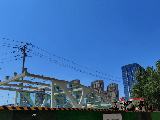 沈阳地铁四号线开通在即,长白岛站出入口已成型,波浪造型设计时尚前卫