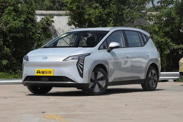 广汽埃安新能源aion y younger版:针对年轻消费者的亲民选择_搜狐汽车