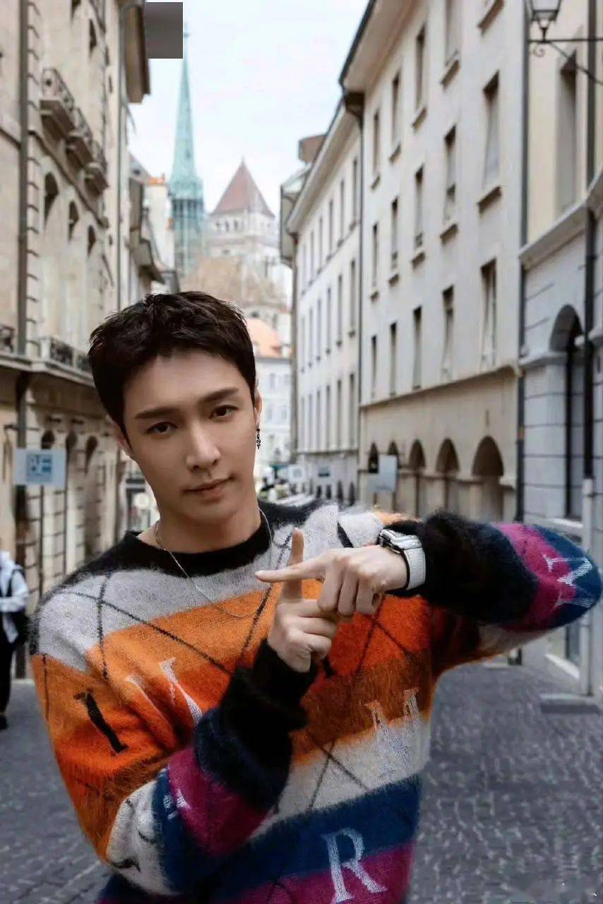 秋瓷炫被迫生二胎?迪丽热巴吹演技?张艺兴街舞常驻?