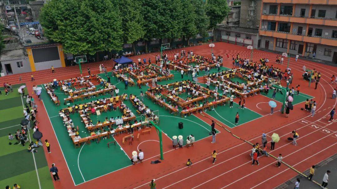 书画展风采——大方县文惠小学开展别样"六一"活动_作品_实验_能力