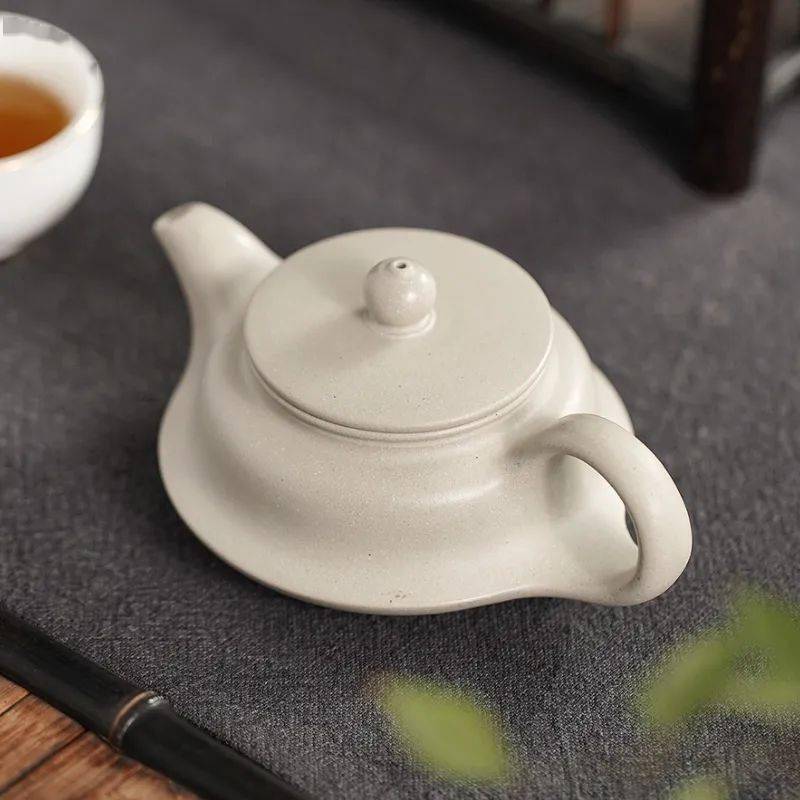 大师亲制象牙白紫砂壶,美得出尘脱俗!