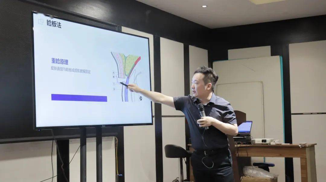 专访方涛院长:医美医生要具鹰眼,柔手和仁心_整形_手术_三字经