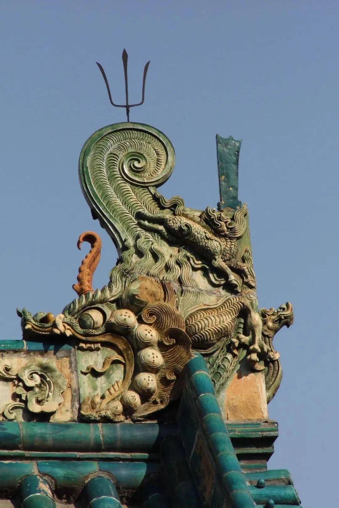 古建筑屋脊上的琉璃装饰_圣母_题记_景清