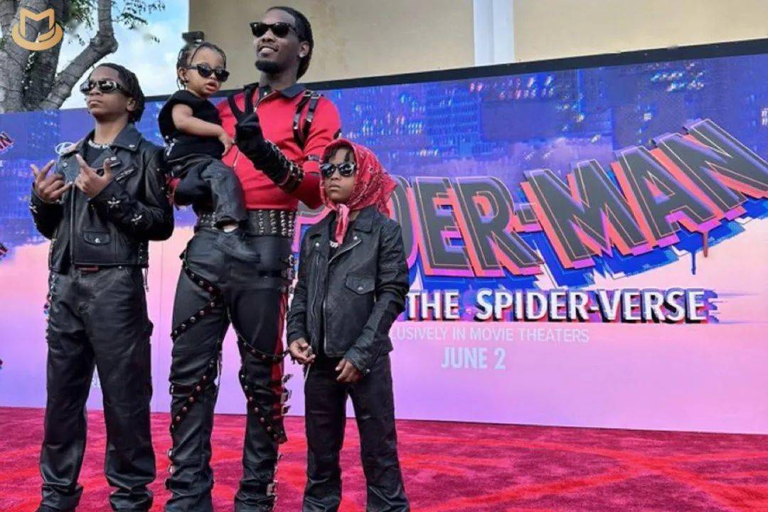 他又双叒叕致敬mj了._offset_迈克尔·杰克逊_巡展