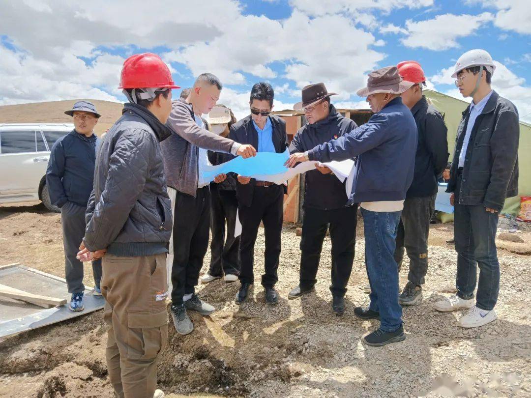 【达日政讯】达日县人民政府副县长万德赴九乡一镇督导检查乡村振兴