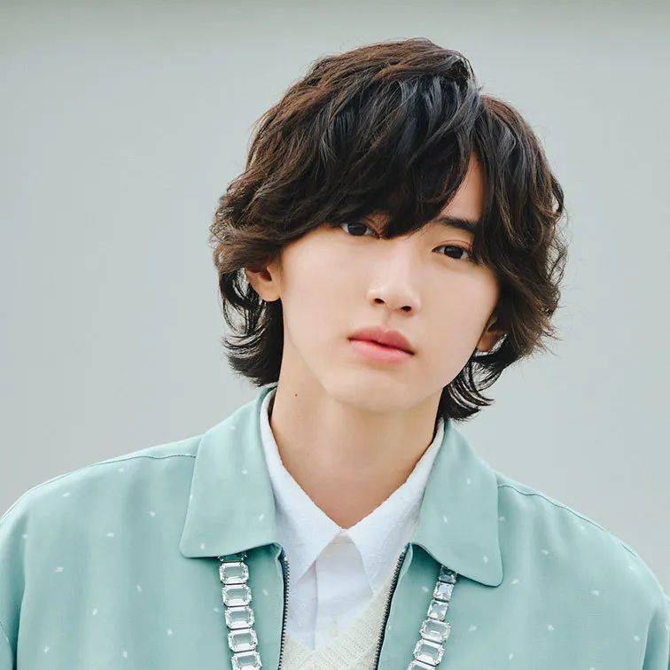 拥有完美侧颜的j家艺人top10,道枝骏佑才第七,第一名是.