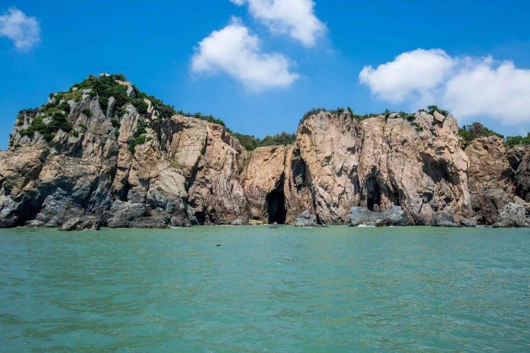 洞头民谣:"半屏山, 半屏山,一半在洞头,一半在台湾.