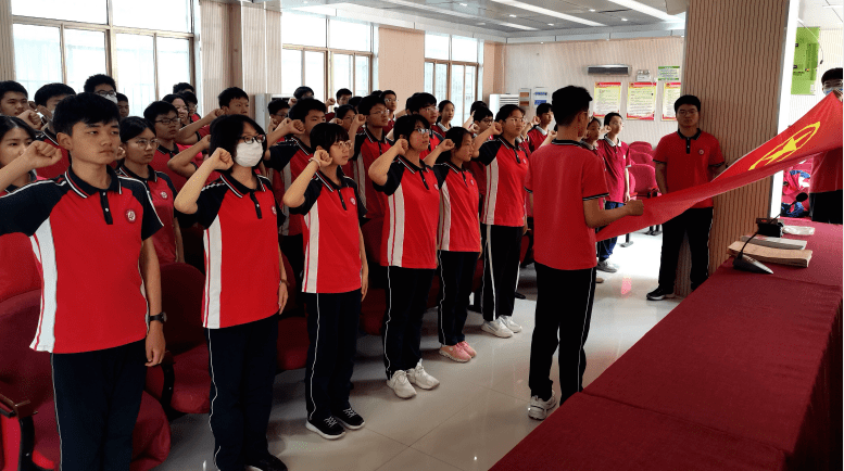 【学校共青团】凤台四中举行2023年新团员入团仪式_青少年_校对_吕嘉