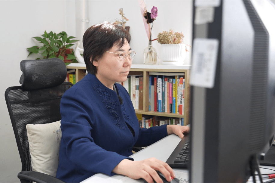 感动海淀文明人物|刘小惠:深耕不辍守初心,满腔热忱献教育_人大附中