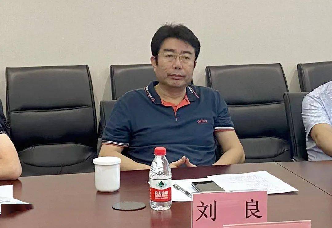 刘良书记指出,数字治理是为政府赋能,为企业增效以及推动行业,企业