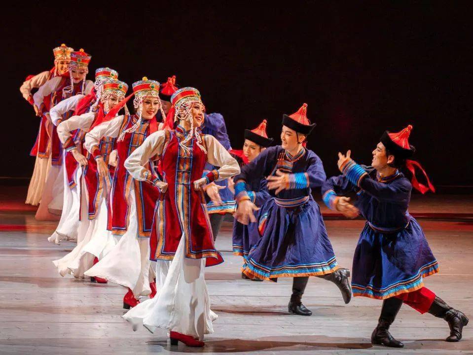 纪念贾作光诞辰百年丨中国现代民族民间舞的奠基人_舞蹈_牧马_内蒙古