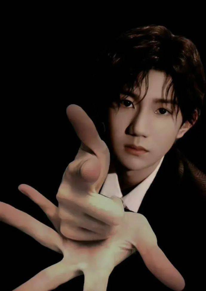 一问一答 | 谢娜,王一博,蔡徐坤,白鹿张凌赫,王源,雨神男歌手_营销