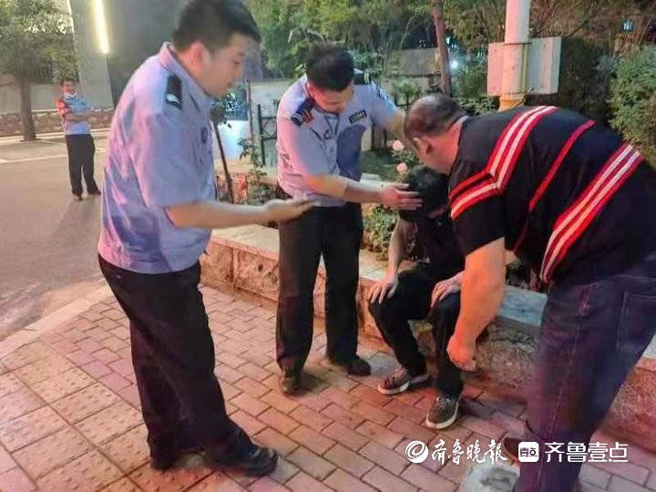 深夜济南一男子因醉酒睡在出租车上，民警耐心陪伴直到同事到场齐鲁情况妻子 0702