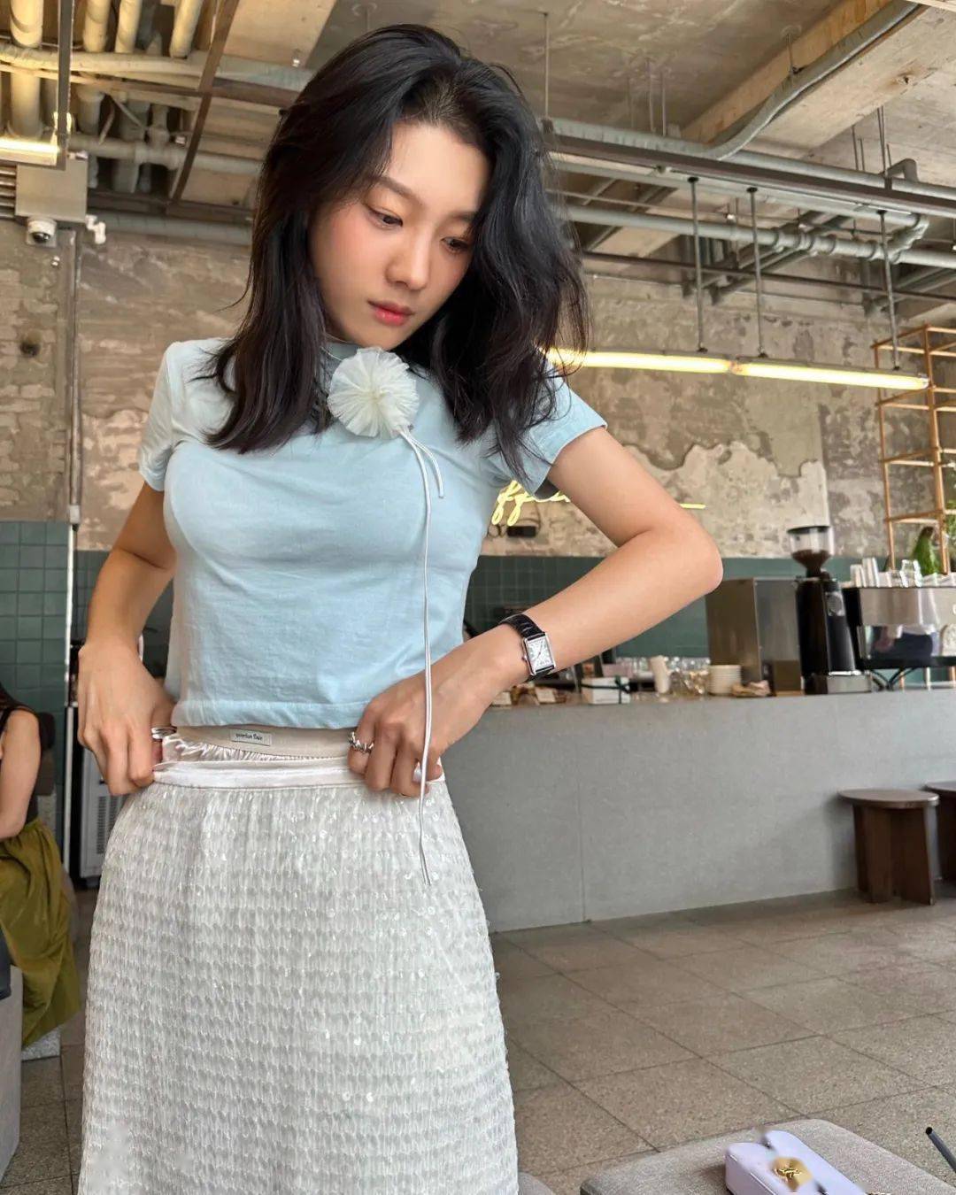 赵露思夏季多巴胺穿搭太快乐了吧!甜妹穿搭一看就好开开开开开心啊!