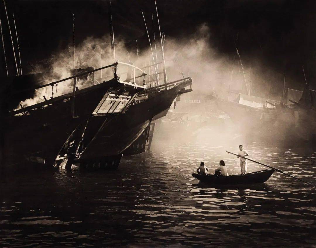 何藩:我的期望——对摄影艺术的一些感想 | 中贸圣佳2023春拍