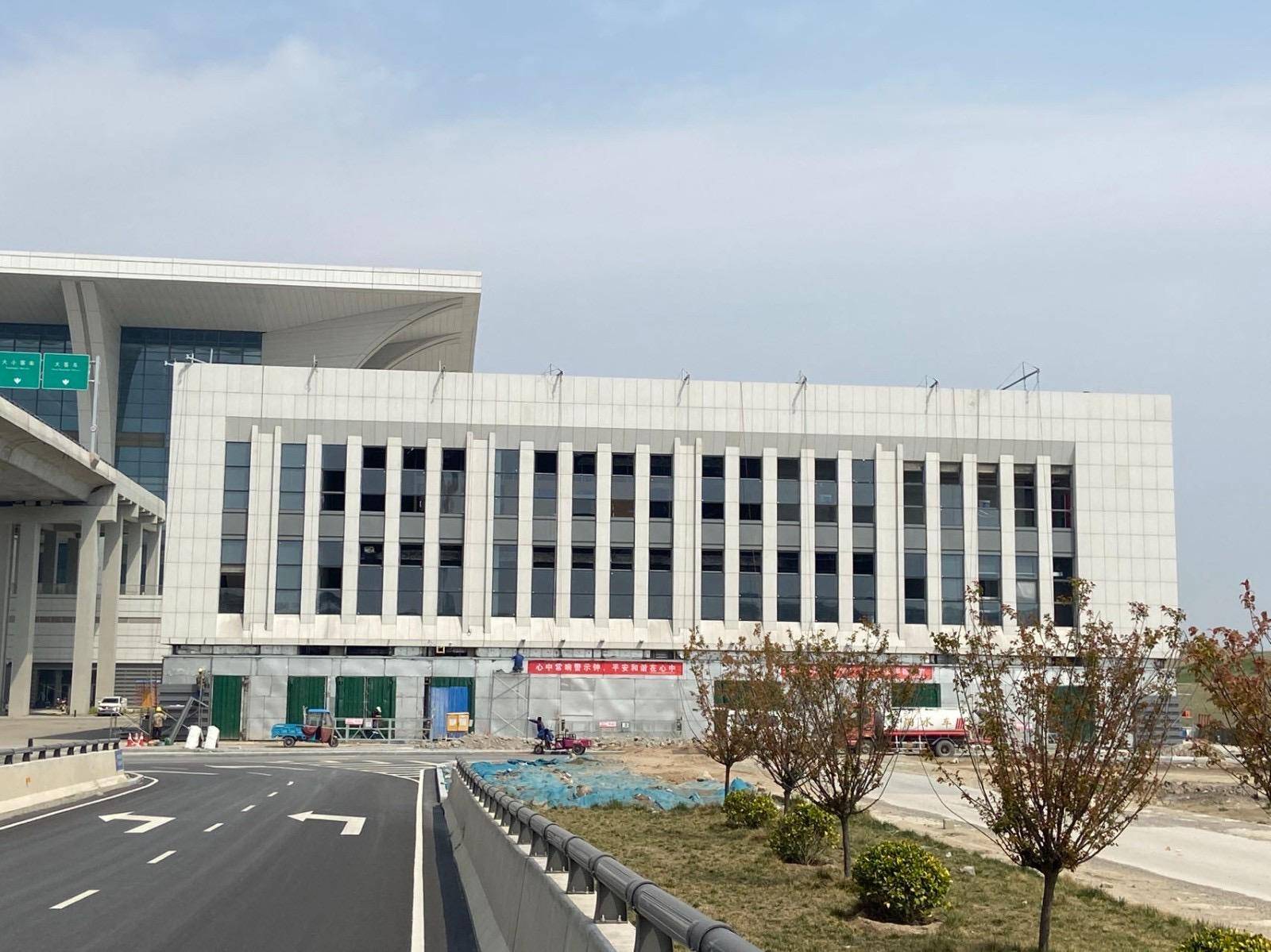 航空港站高铁物流中心8月将建成 郑州打造国家综合货运枢纽再添"重器"