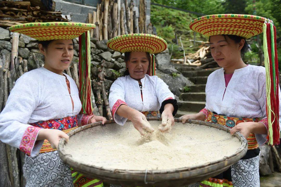 舌尖上的乡村| 藏在大山深处的花瑶美食:栎子豆腐_舒金花_味道_甘甲