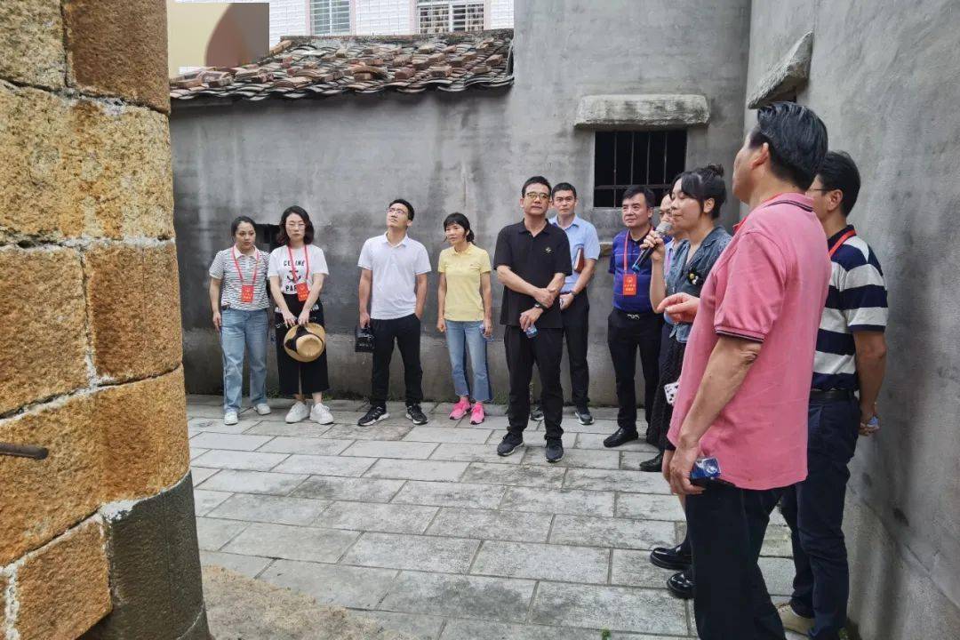 在融福州市人大代表小组调研文物保护及代表林建设工作_情况_南塔_祝