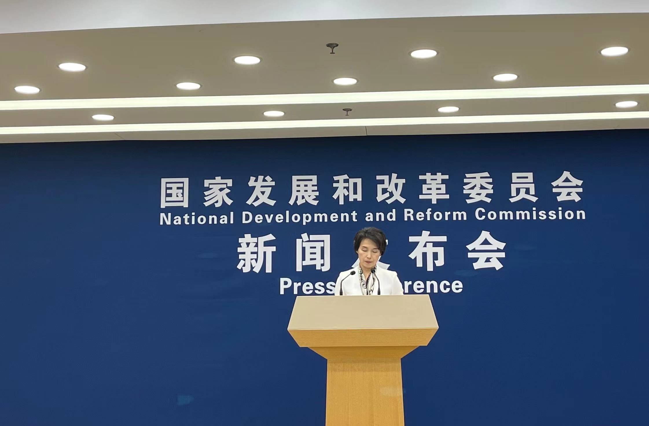 国家发改委：5月全国汽车销量同比增长27.9%，消费对经济恢复发展的拉动作用有望进一步凸显_孟玮_投资_情况