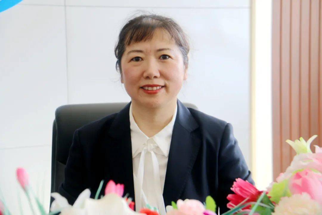 吉化九中初三道德与法治教师 马英自信是梦想之翼,愿你们把才华在考场