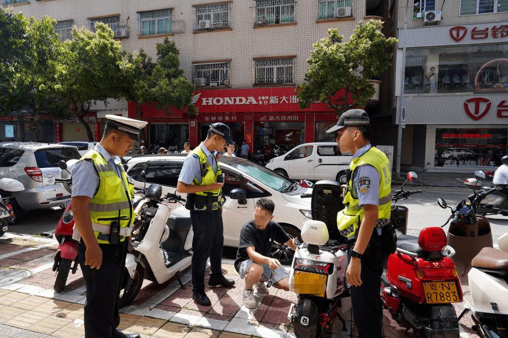 汕尾交警联合市场监管部门开展"摩电"车辆非法改装专项整治行动_电动