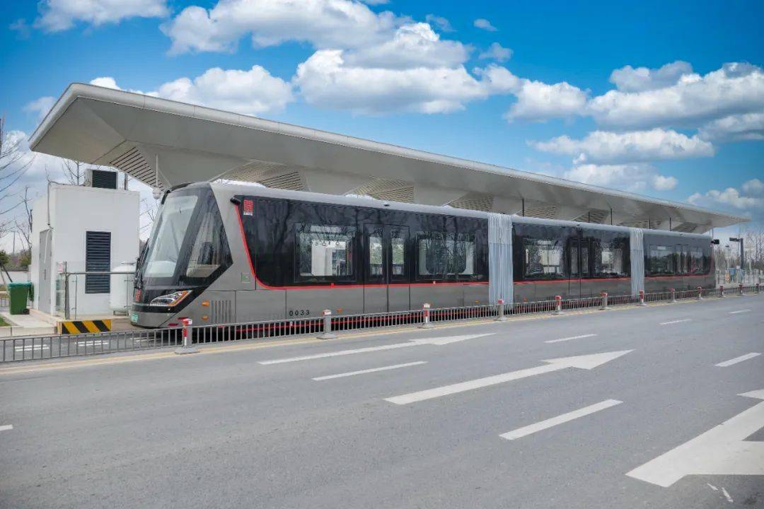 "随江奔腾,踏浪而至"宜宾智轨t4线正式通车!一览智轨全球应用情况