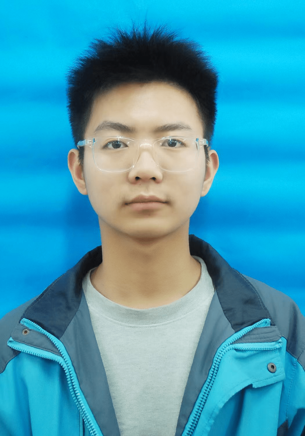 2,理科考生刘恒灿611分,魏梦豪608分,王振威587分,文科考生辛永齐596