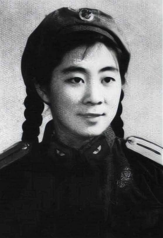 林豆豆现身丈夫葬礼,挽联竟然和父亲有关,四野后代看完无不落泪_林彪