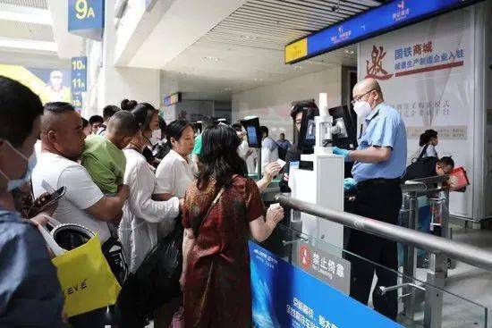 以下6列列车提升列车等级吉林—上海k518/5次,上海—吉林k516/7次提升