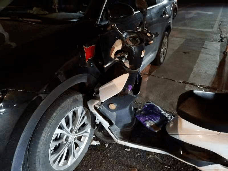 事发丹阳!骑电动车的全责!