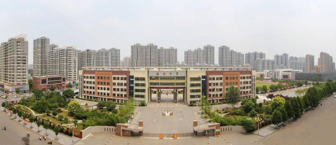 滕南中学招聘优秀教师_条件_滕州市_校园