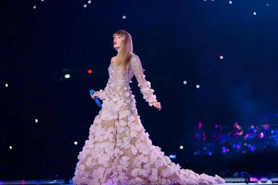 Taylor Swift 演唱会新加坡站，2200万人抢票。