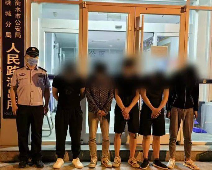 你车上收到的"涉黄小卡片",背后真相是._诈骗_受害人_套路