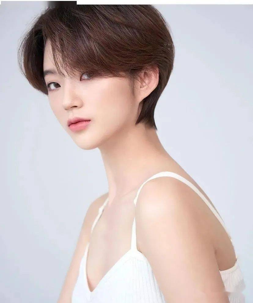 美到离谱的"苹果头",好看好上头._中国_发型_形象