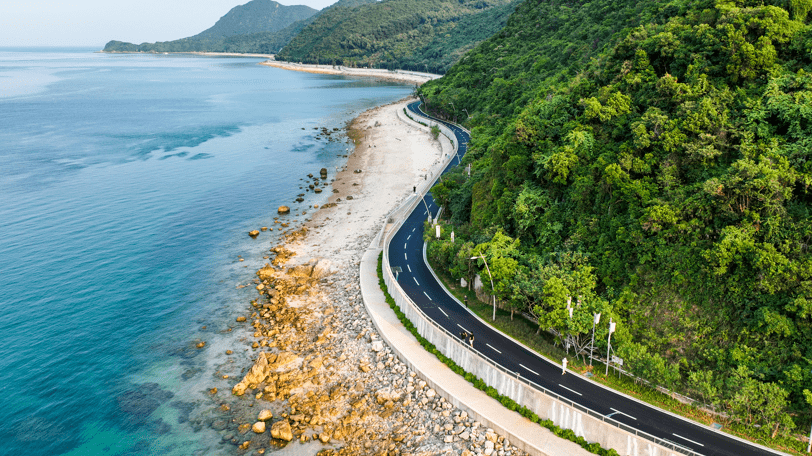 金沙湾沙滩规划为浴场型沙滩,其中,沙滩浴场用海面积35094平方米;海水