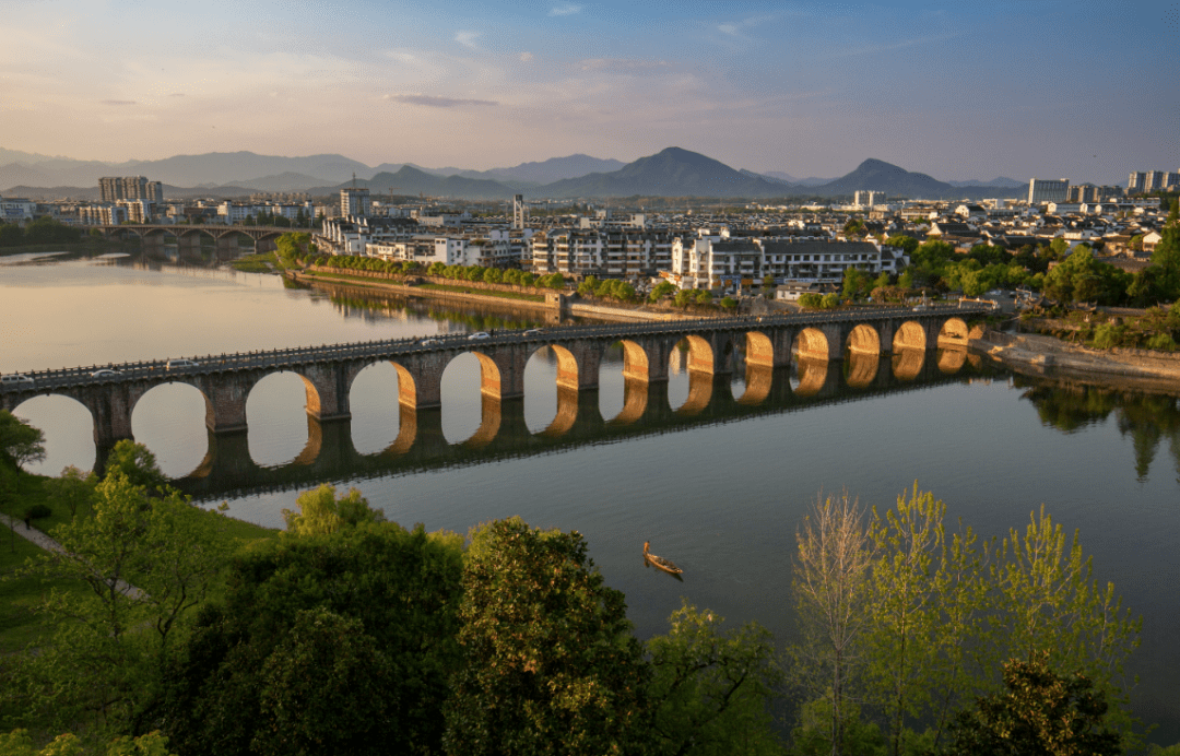 栖江畔 | 歙县—新安山居图之江畔_来源_徽城镇_江水