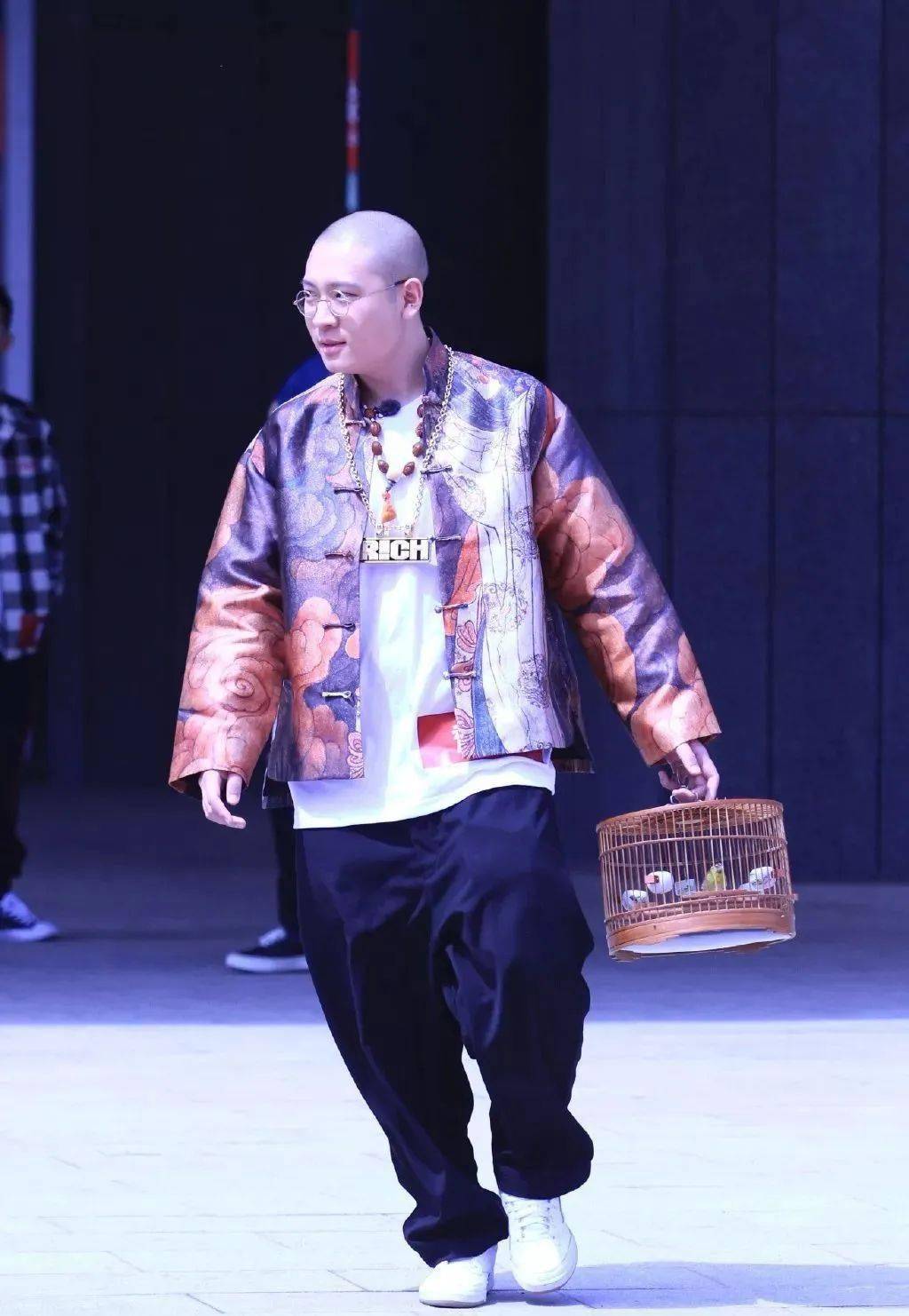 辉子和秃子又在北京搞事情!说唱圈要变天了?_首歌_drill_肖恩恩