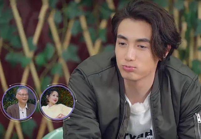 萧亚轩宣布单身健康堪忧,前男友黄皓承认闪婚,妻子身份曝光_生活_妈妈