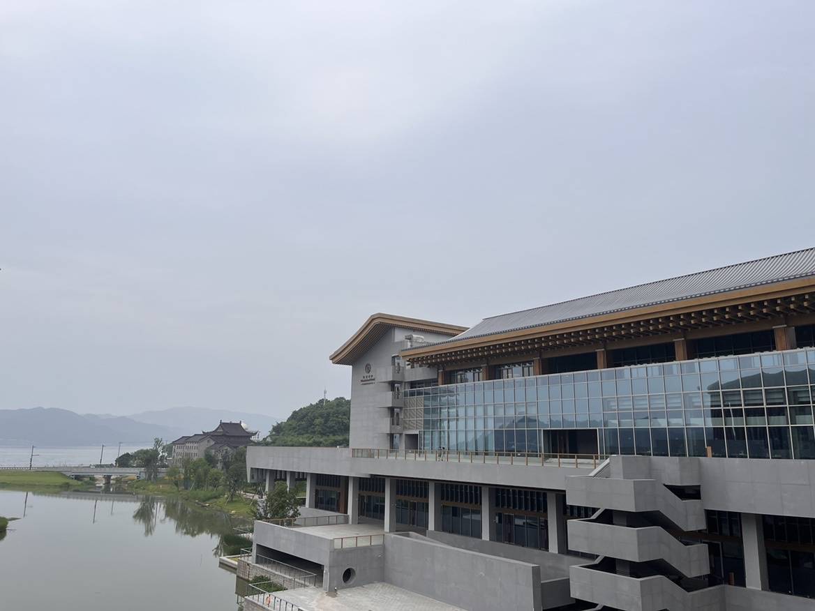 CNFinBench公布大语言模型综合得分：中国平安金 …