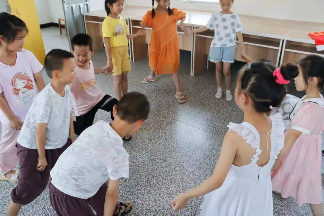 活动集锦永佳河镇狮子口村summer holiday11▲活动集锦太平桥镇